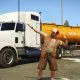 Trucker Ölraffinerie Job
